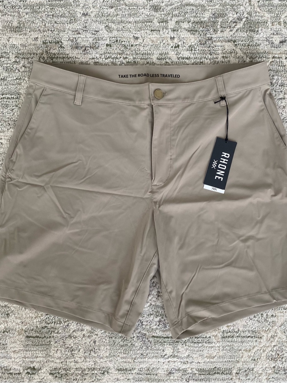NEW Rhone 8" Resort Shorts in Sandalo Khaki Men’s Size 35 - Picture 2 of 10